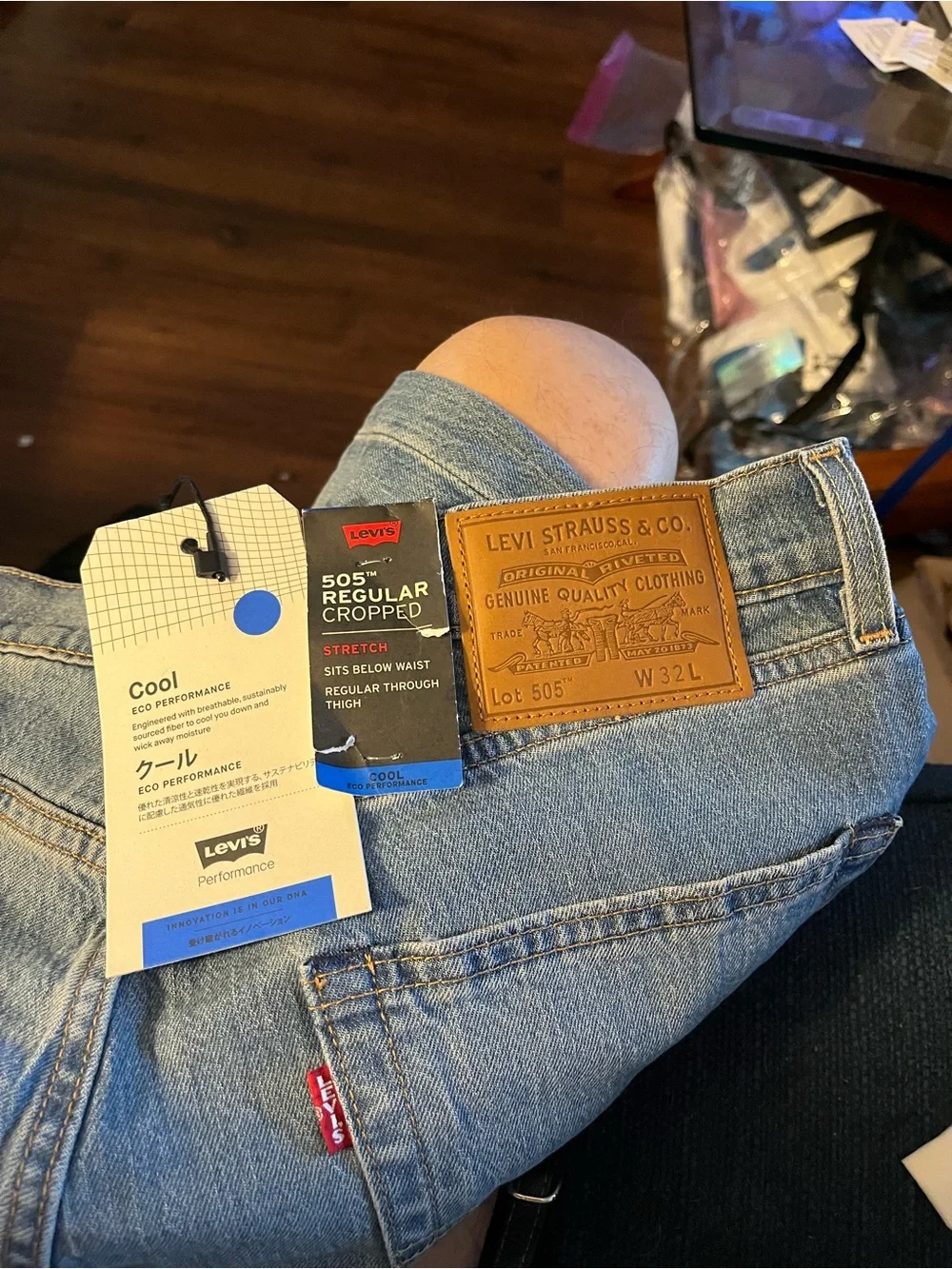 Levi’s premium 505 big E  Light Blue Cropped Denim Jeans -m